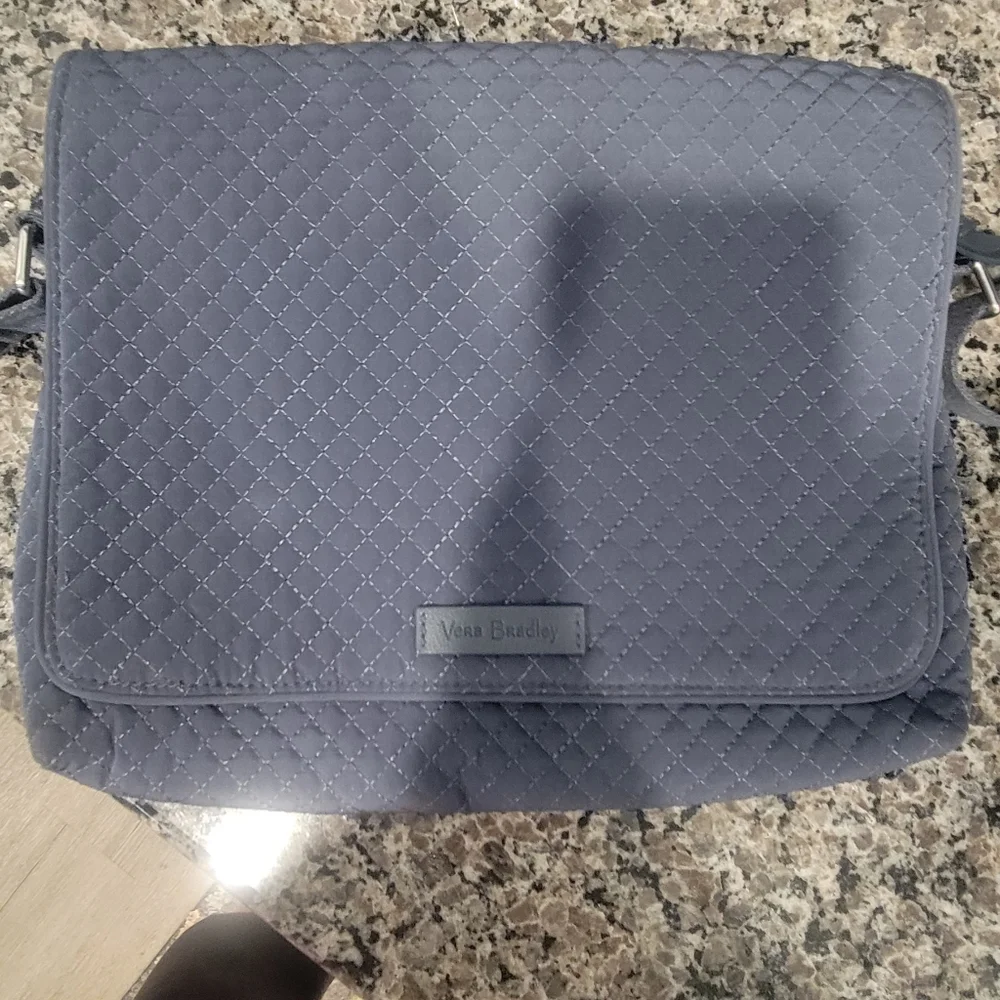 Vera Bradley crossbody - Picture 2 of 4